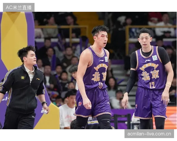 山东高速男篮“以赛代练”亮相CBA夏季联赛：从战场到赛场的转型之旅